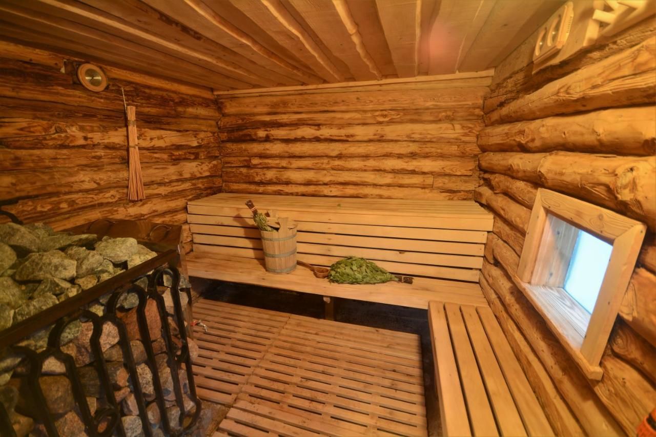 Дома для отпуска Barbaripolis cottage in the forest Dumšiai